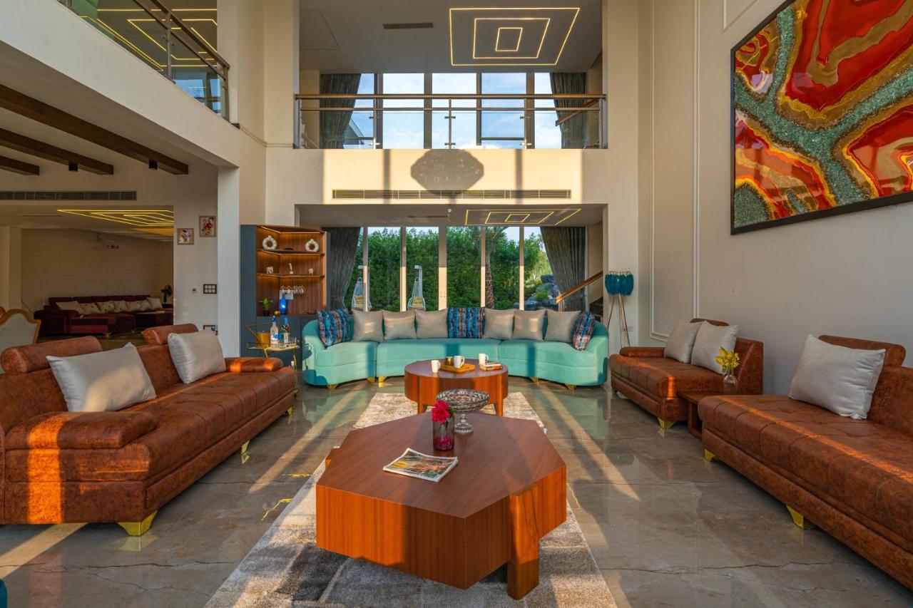 Stayvista At Serenity Farms With Pool, Lawn, Bonfire & Bbq Sohna Exterior photo