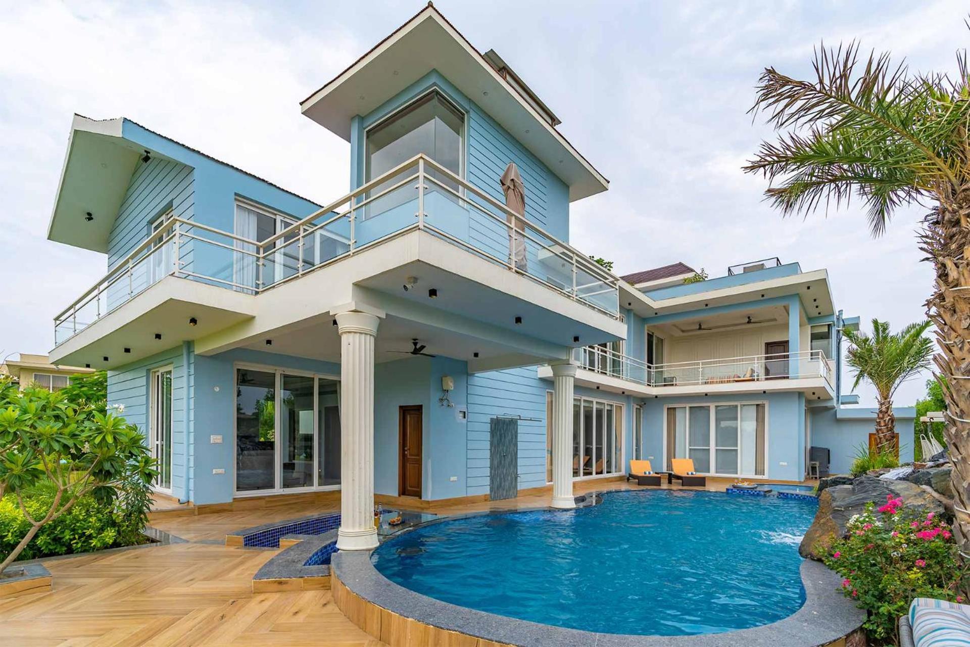 Stayvista At Serenity Farms With Pool, Lawn, Bonfire & Bbq Sohna Exterior photo
